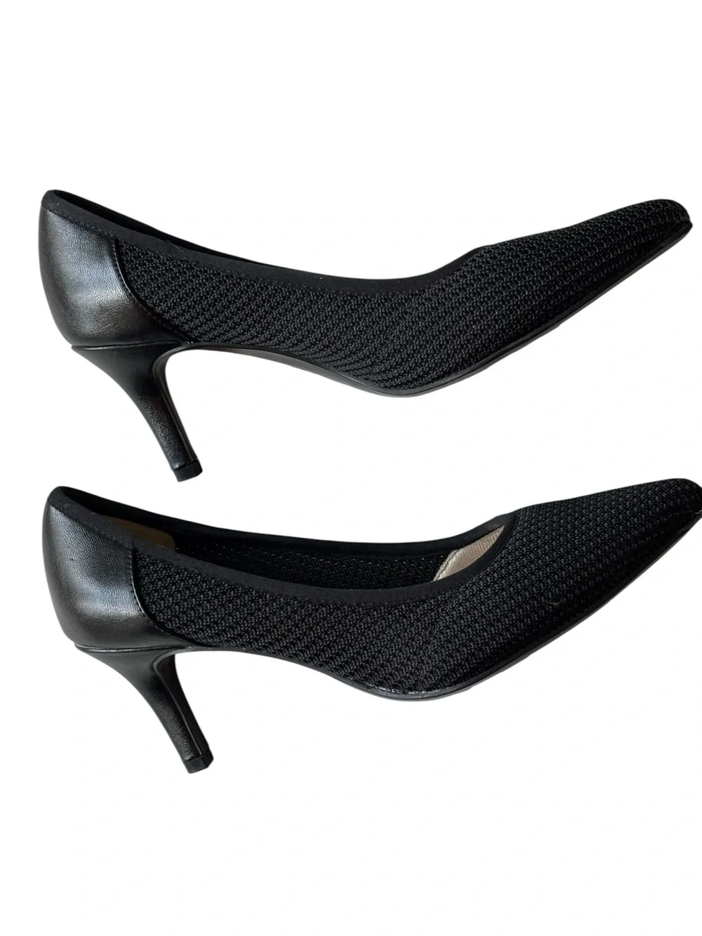LifeStrideWomen's Black Pointed-Toe Mid Heel Mesh Pumps 6 1/2 W